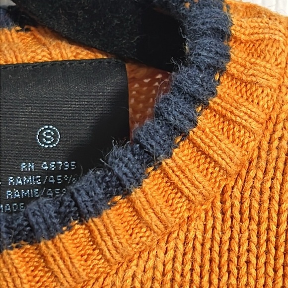 Reaction Kenneth Cole Men’s Vintage Sweater- Gold, White and Blue - Size Small - Picture 4 of 5